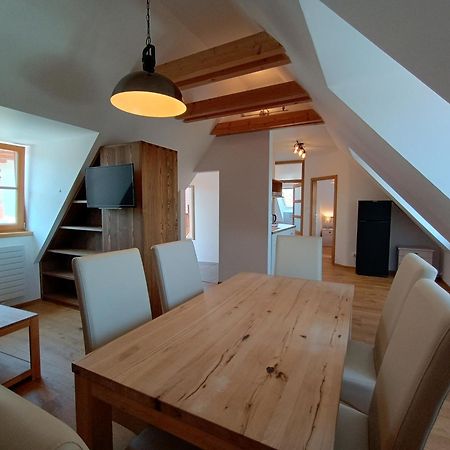 Apartmany Maly Mnich Mníšek pod Brdy Εξωτερικό φωτογραφία