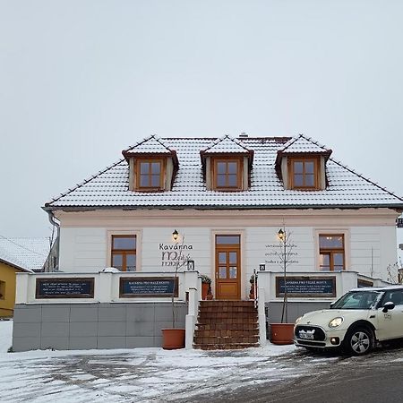 Apartmany Maly Mnich Mníšek pod Brdy Εξωτερικό φωτογραφία