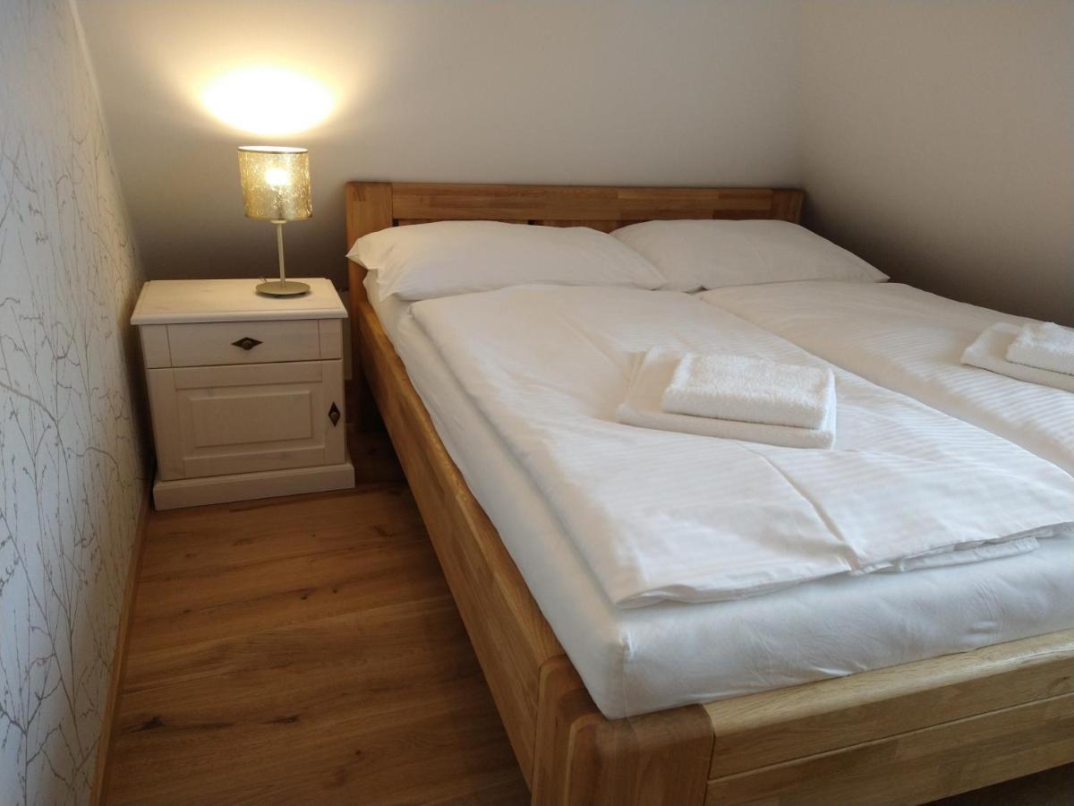 Apartmany Maly Mnich Mníšek pod Brdy Εξωτερικό φωτογραφία