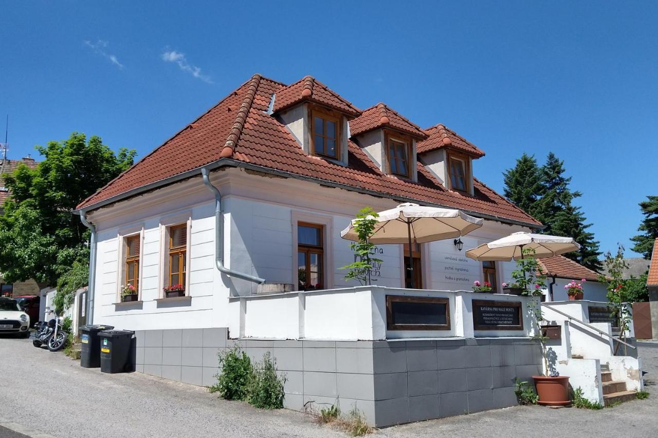 Apartmany Maly Mnich Mníšek pod Brdy Εξωτερικό φωτογραφία