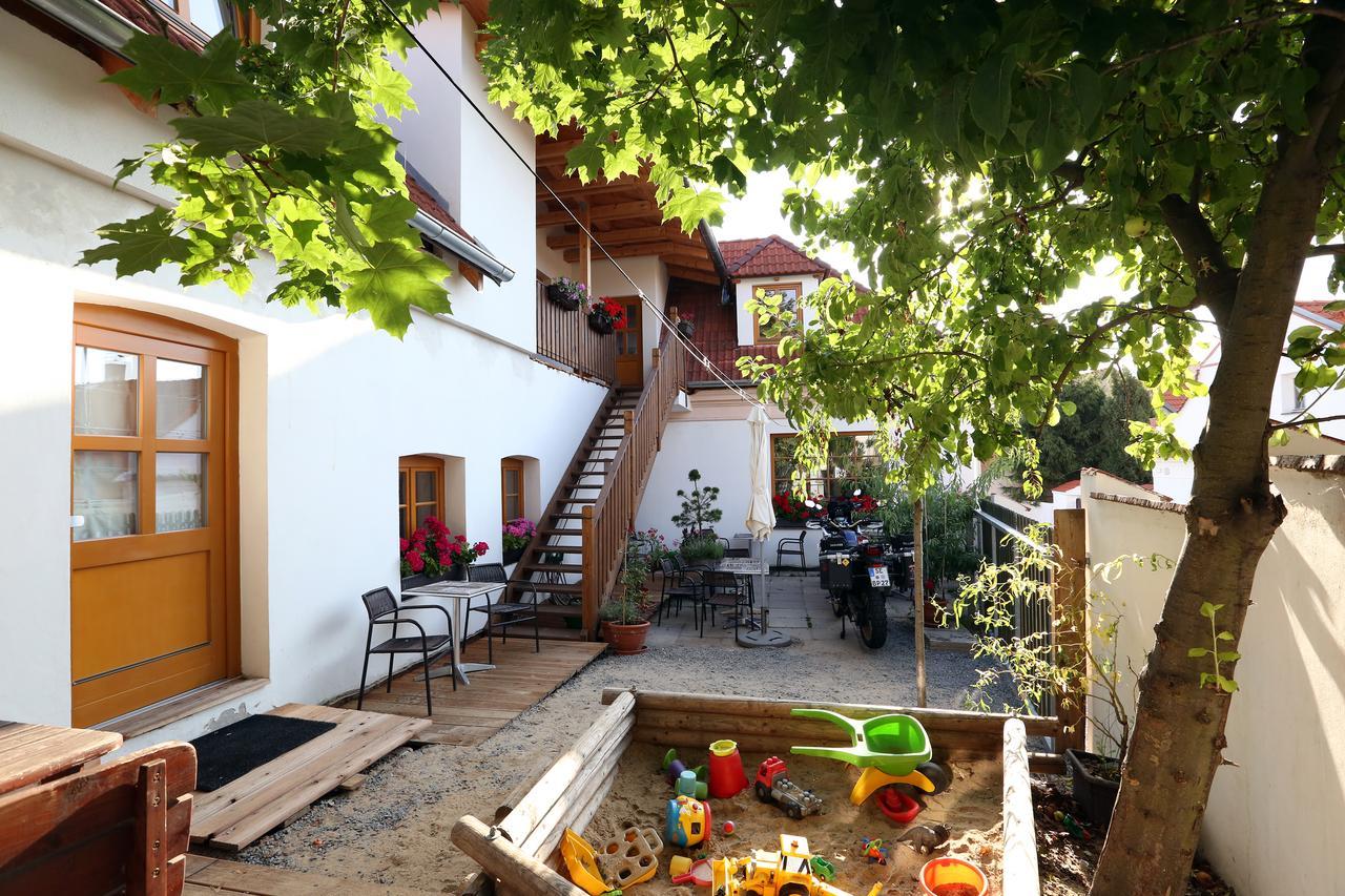 Apartmany Maly Mnich Mníšek pod Brdy Εξωτερικό φωτογραφία