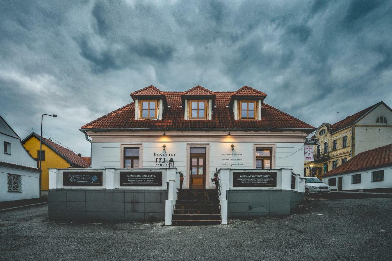 Apartmany Maly Mnich Mníšek pod Brdy Εξωτερικό φωτογραφία